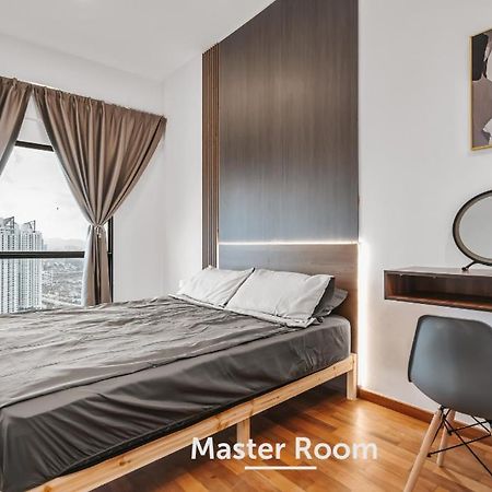 Nowhere 2Br & 2Bath Apartment With Balcony @ Reizz Residences Kuala Lumpur Dış mekan fotoğraf