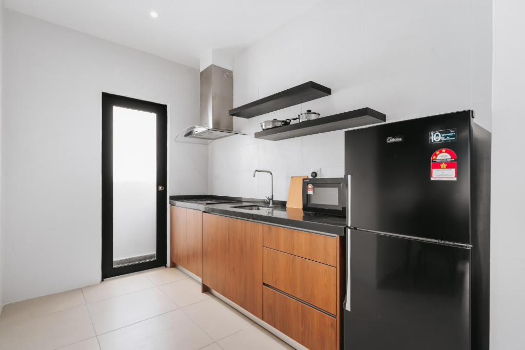 Nowhere 2Br & 2Bath Apartment With Balcony @ Reizz Residences Kuala Lumpur Dış mekan fotoğraf